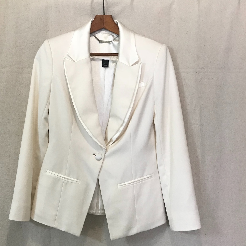 White House Black Market White Tuxedo Jacket- Sz 4